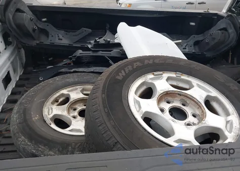 2021 Chevrolet Silverado 1500 2Wd Double Cab Standard Bed Wt из США, поврежденный, VIN 1GCRWAEH4MZ202125